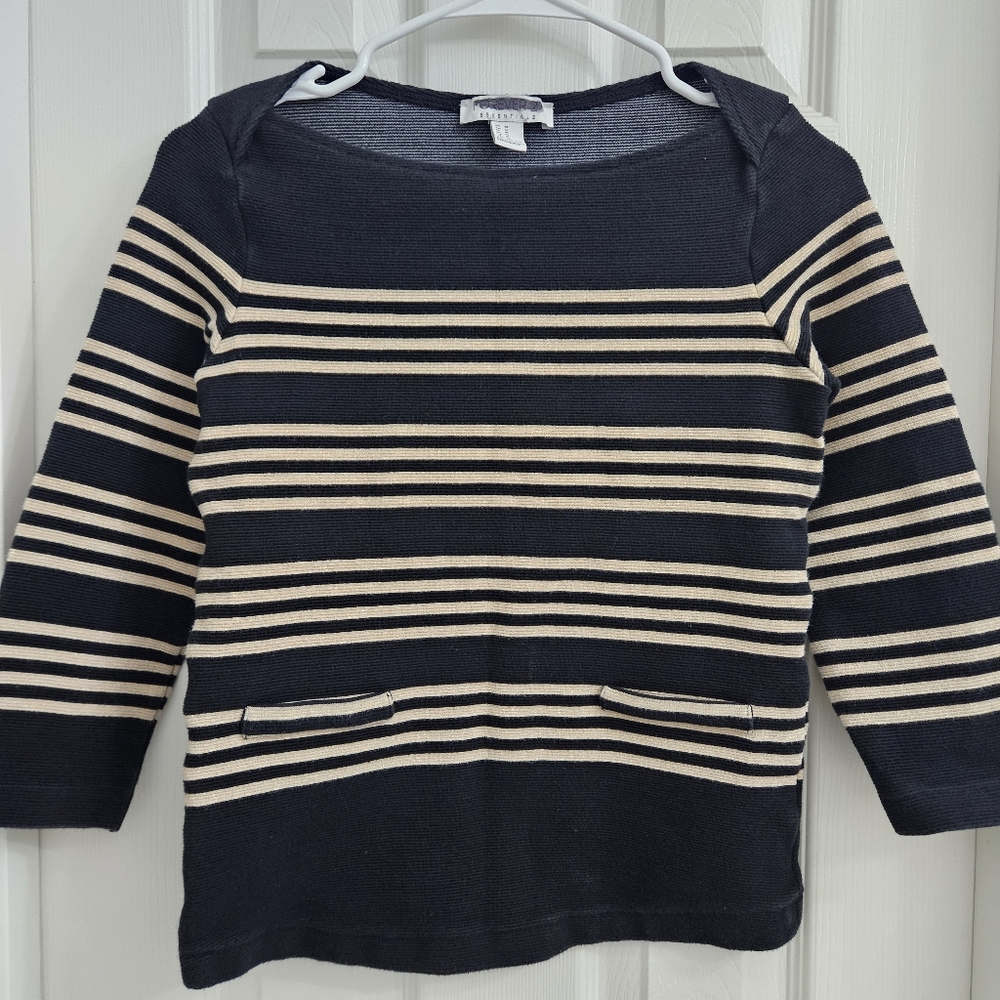 FOREVER 21 - Black & Beige/Gold Stripes- Boatneck 3/4 Sleeves Blouse Sweater- M